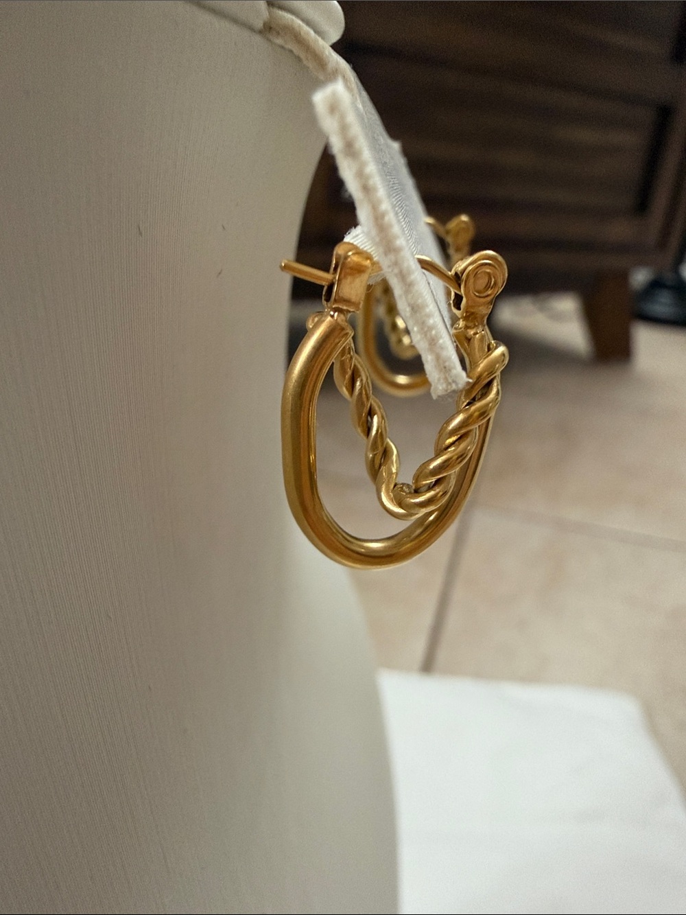 Plunder Gold Leaf Twist Hoop Earrings - Picture 7 of 8
